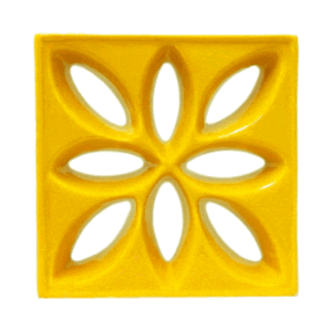 Elemento vazado de louça esmaltado Lótus Amarelo Canário